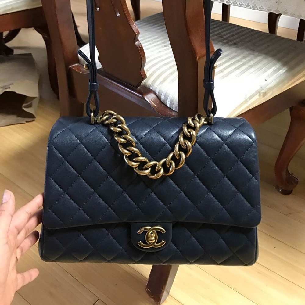 Chanel quilted in Navy
